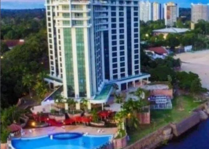 Tropical Uh 1310 With View